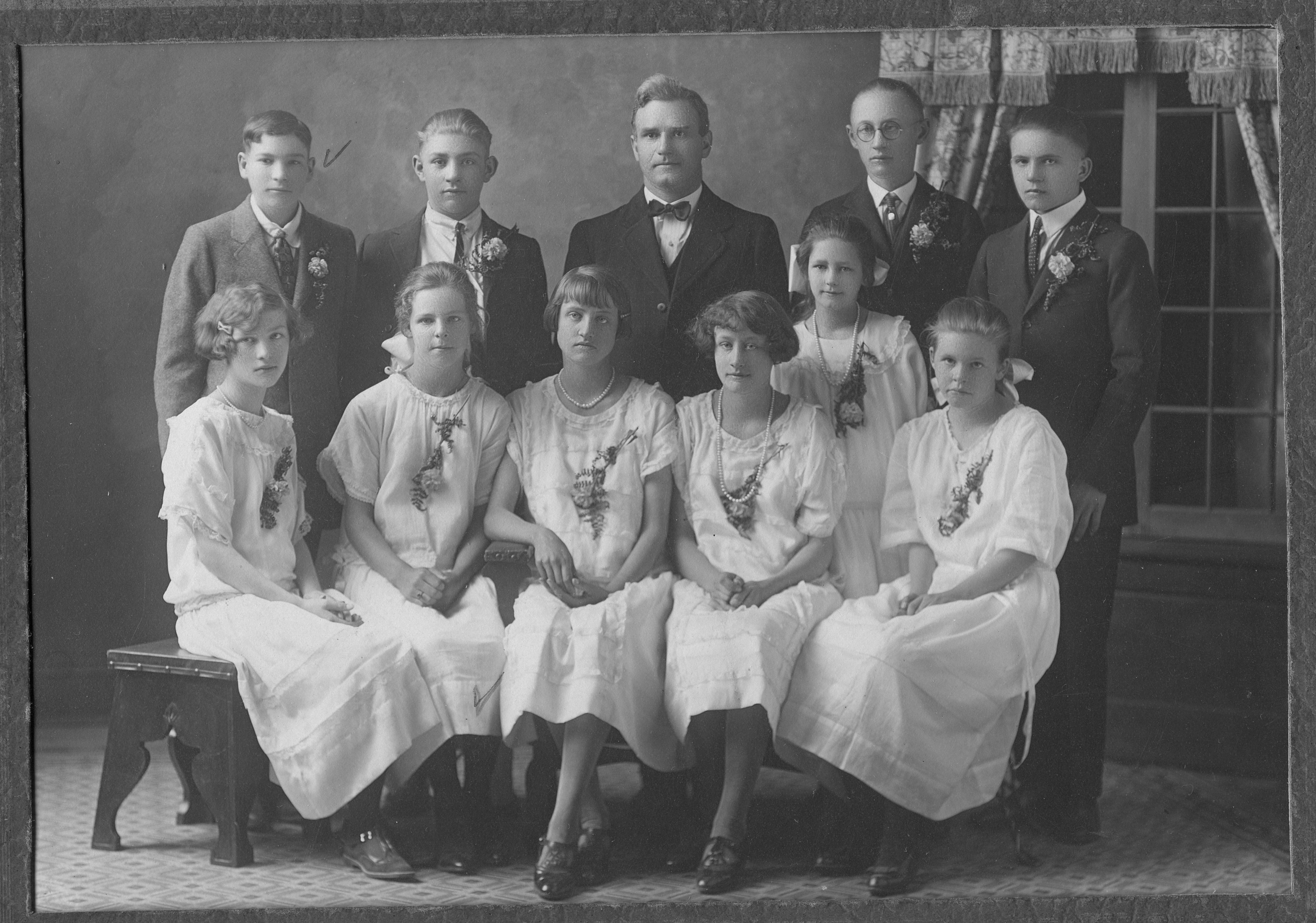 Central Minnesota Lutheran Church Confirmation - 1915.jpg