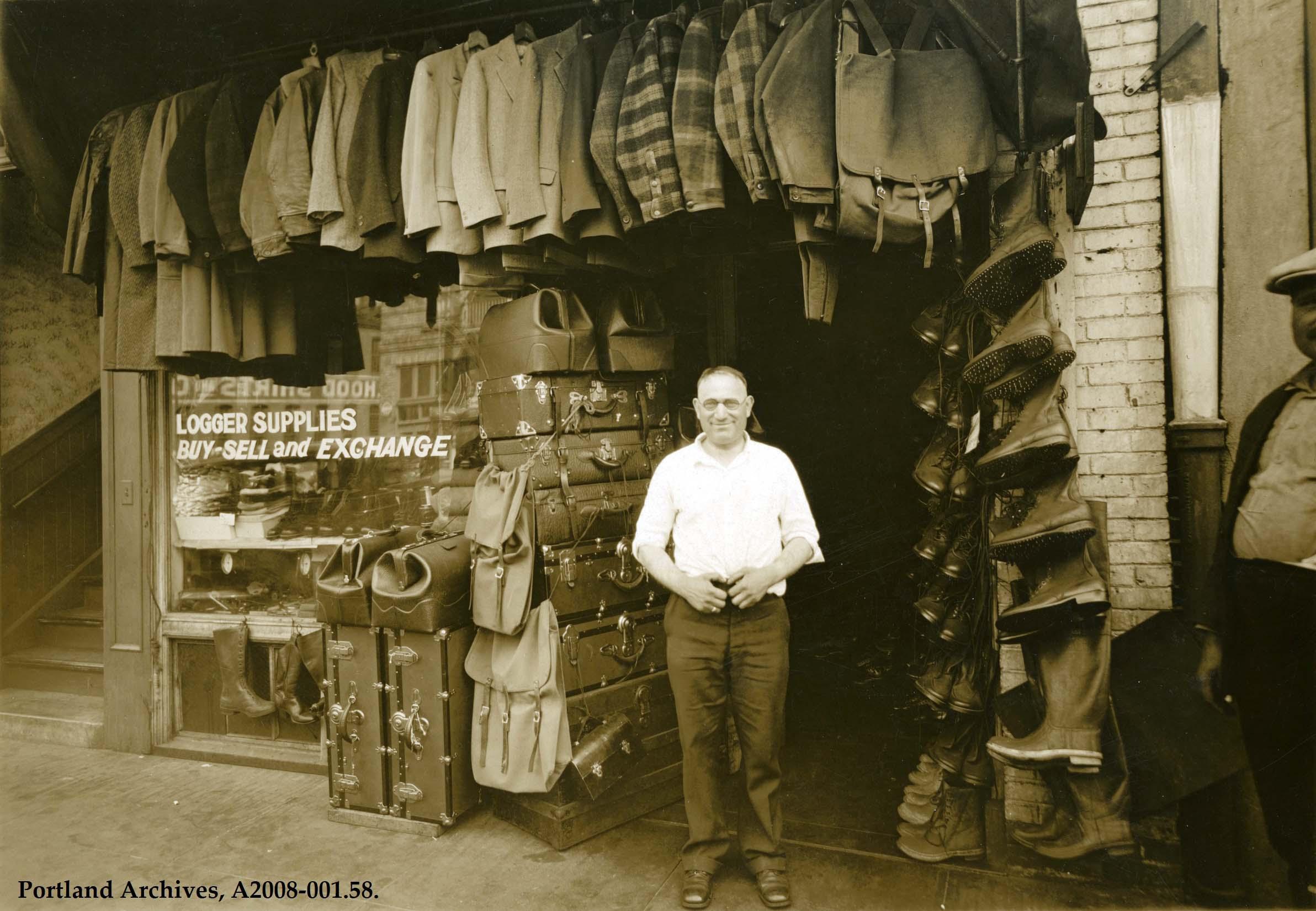 Alex Klonoff 2nd Hand Goods, 208-210 NW Couch St Portland, OR (Circa 1931).jpg