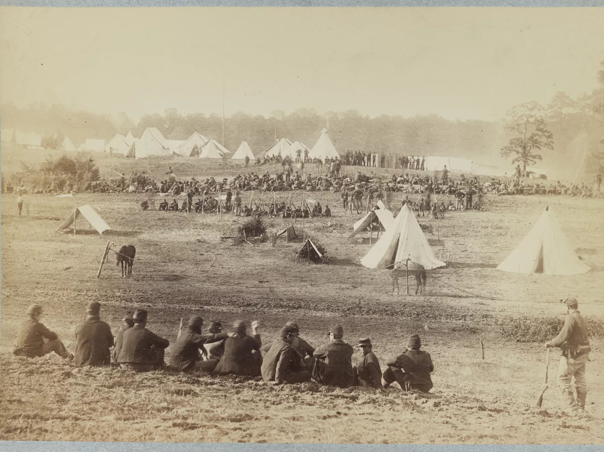 3.  the setting can be found in this 1864 photo of Confederate prisoners who were captured in the battle of Fisher's Hill, Va..jpg