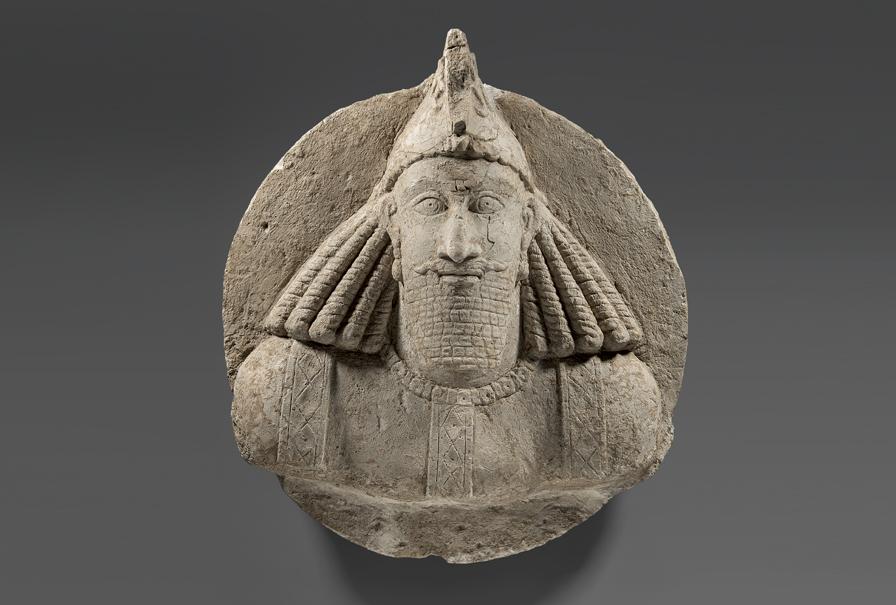 Nobleman from the Sasanian Empire (224–651 AD), National Museum of Iran.jpg