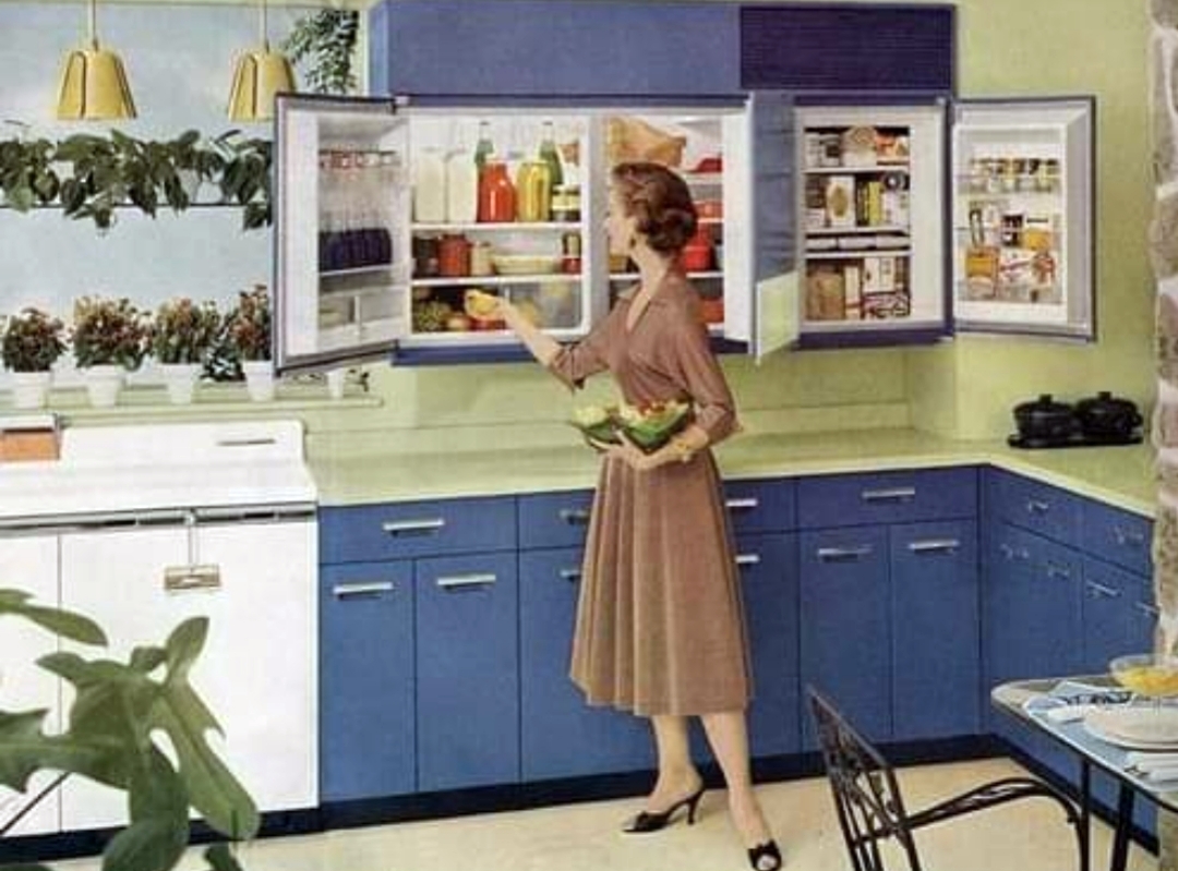 1955_Wall refrigerator.JPG