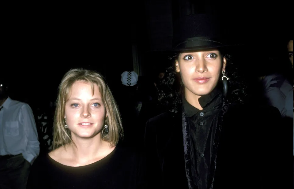 Jodie Foster and Jennifer Beals, 1986.png