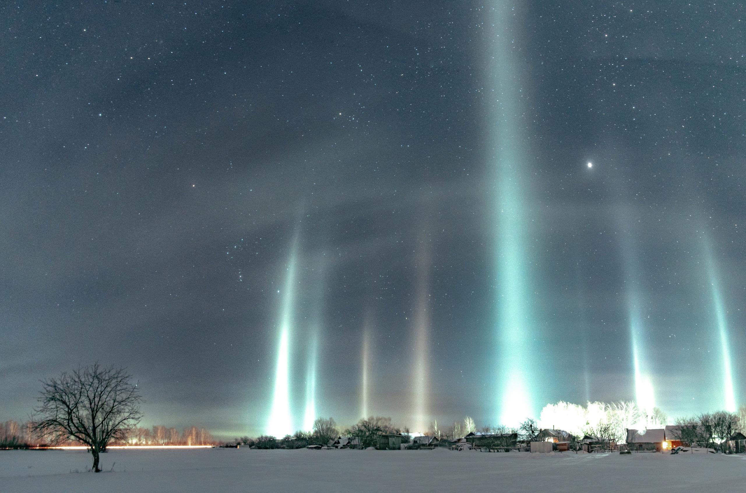 Light pillars of street lamps. Yakutia. Russia.jpeg