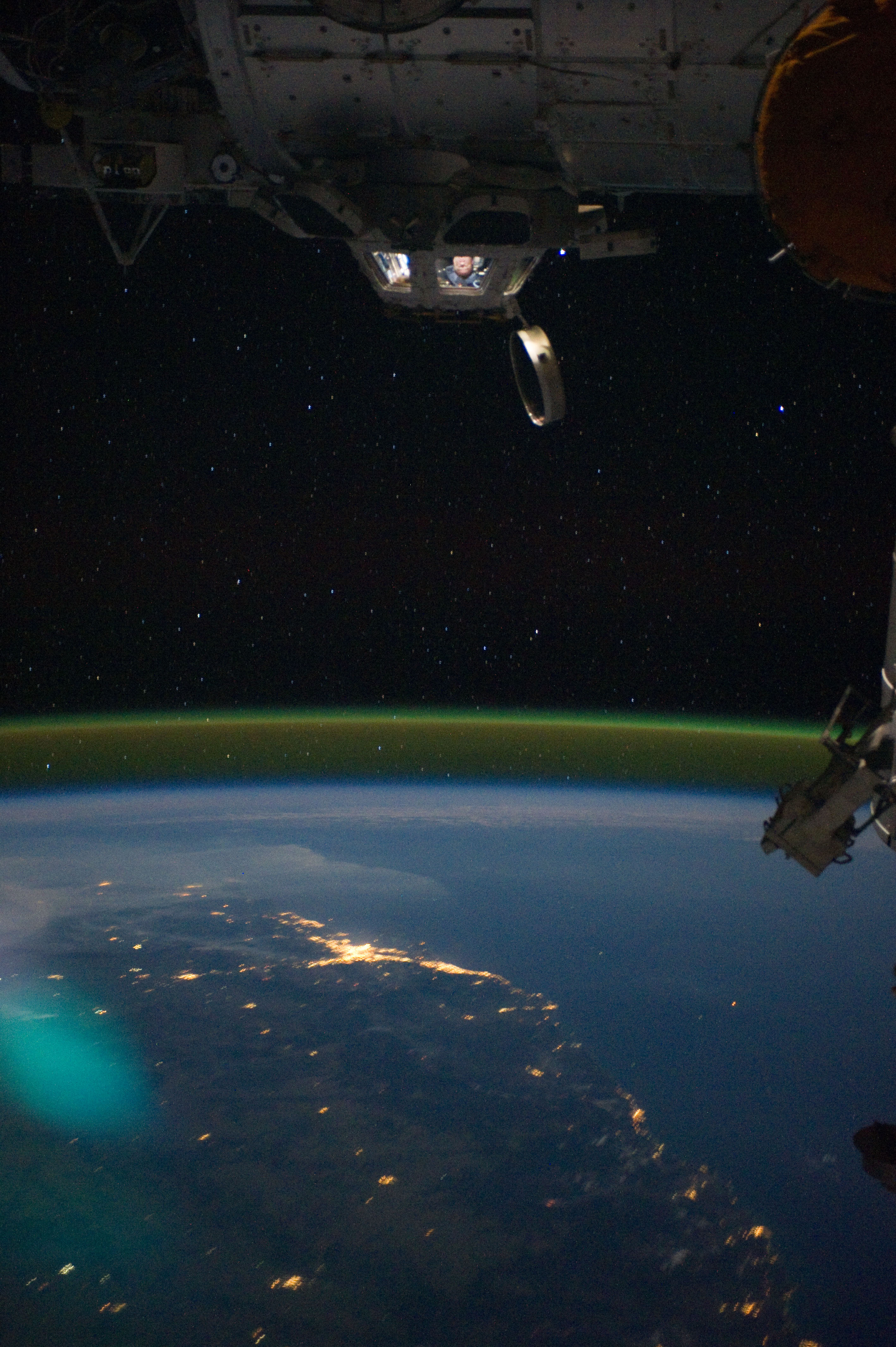 International Space Station's Cupola in orbit over Australia. 15 September 2011.jpg
