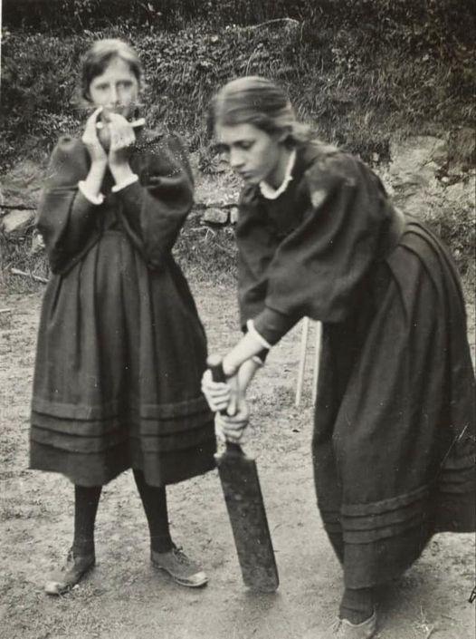 Virginia Woolf & her sister Vanessa Bell playing cricket 1894.jpeg