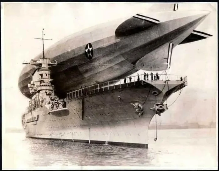 The airship USS Los Angeles after landing on board the carrier USS Saratoga, January 1928.png