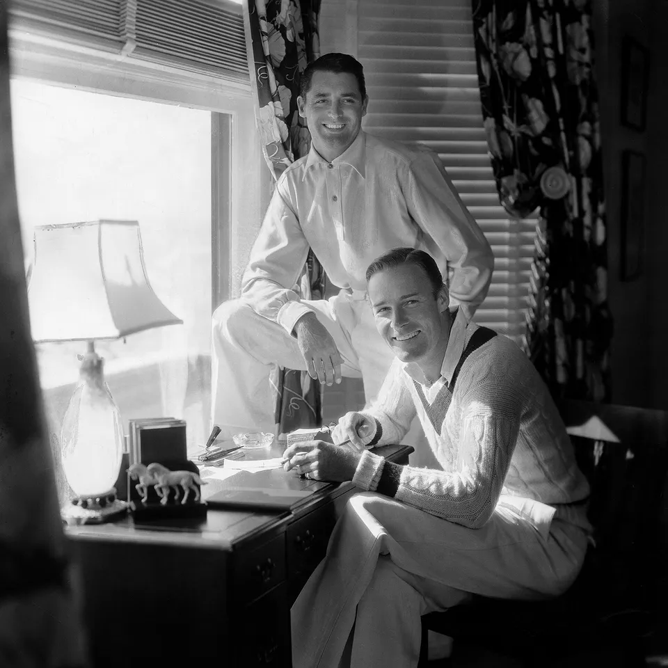 Cary Grant and Randolph Scott mid-1930s.png