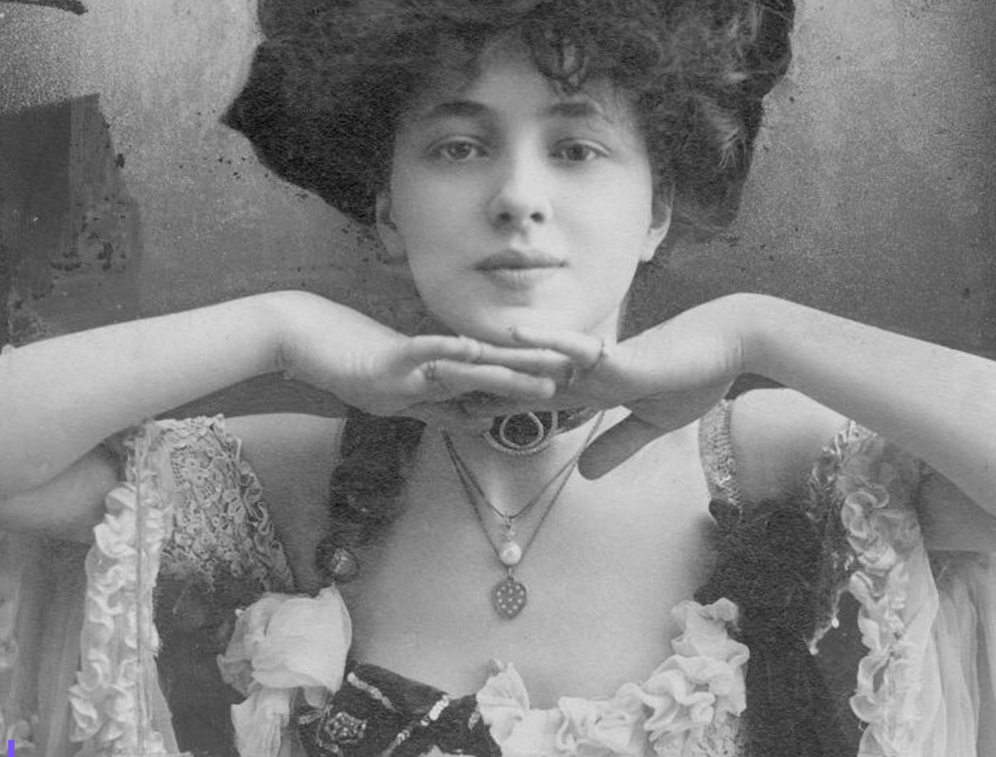 Evelyn Nesbit at age 14 (1898).png