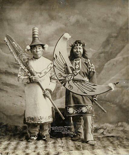 Tlingit man and woman in regalia - Alaska 1906.jpeg