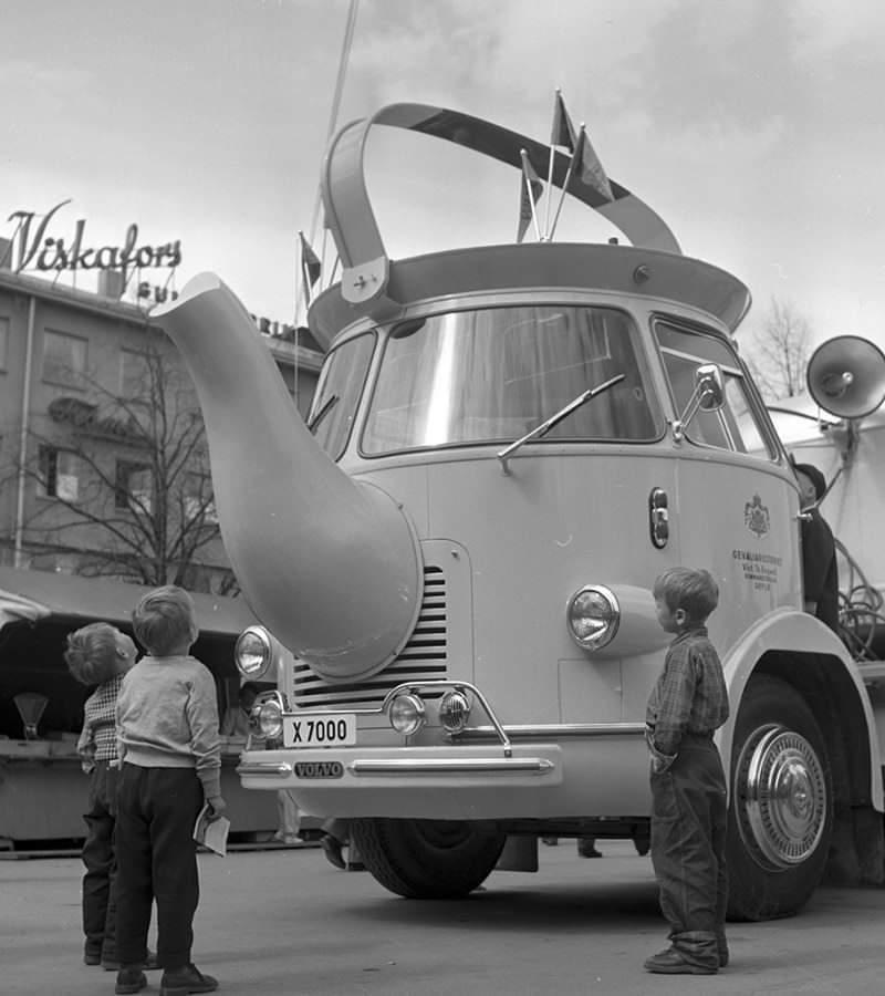 This truck shaped like a coffee pot was used to promote Gevalia coffee in Sweden (1950).jpeg