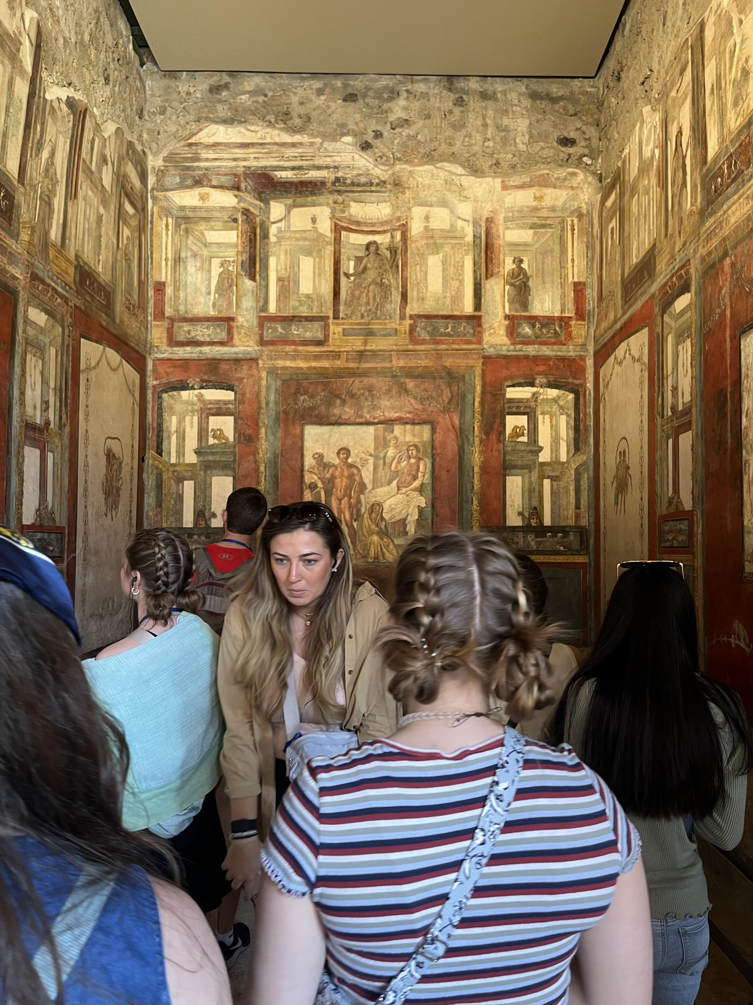 House of the Vettii, Pompeii, Italy.jpeg