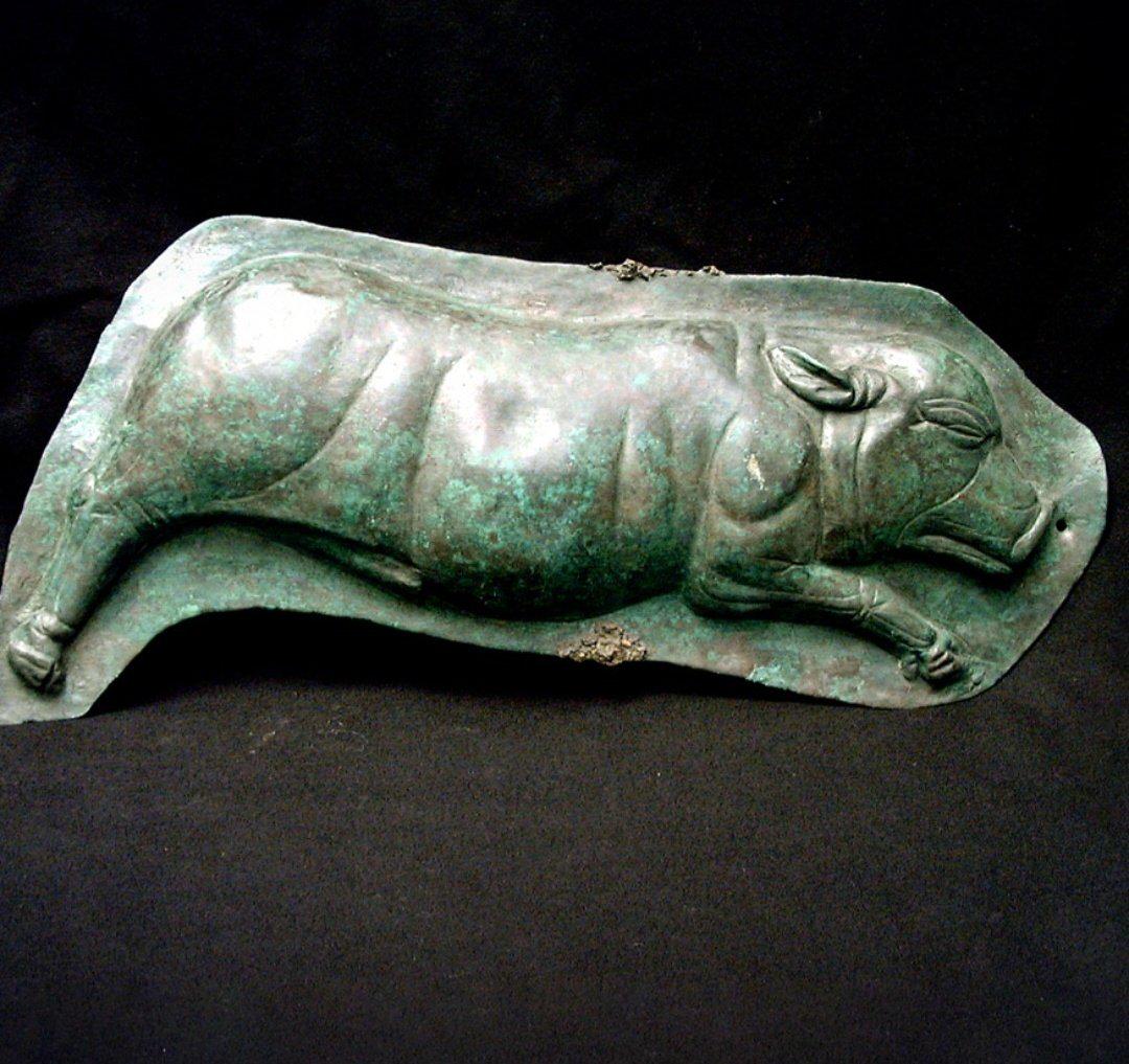 A Roman bronze pie mold in the shape of a piglet. From Pompeii, 1st century CE, Museo archeologico nazionale di Napoli.jpeg