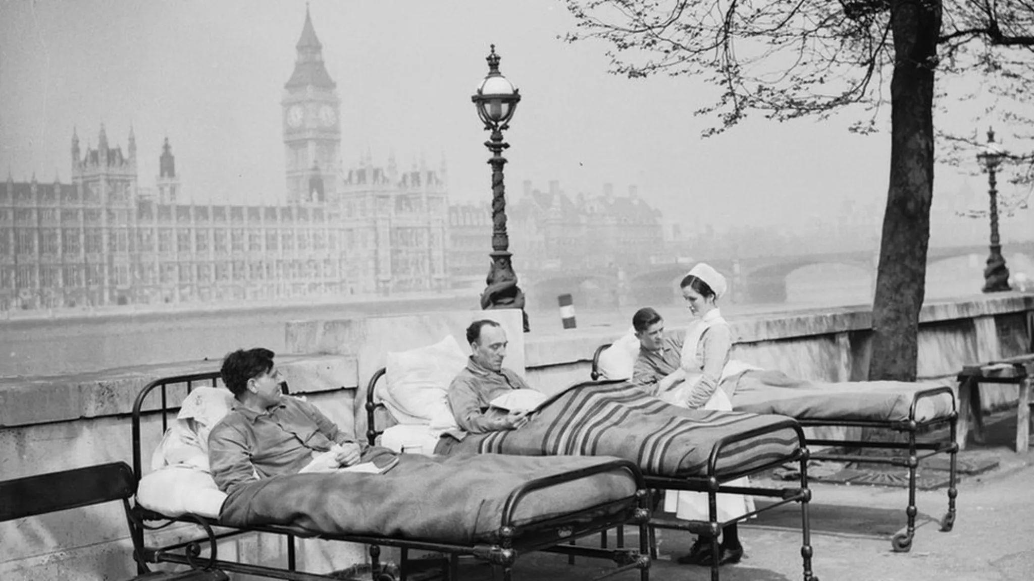 Fresh Air treatment for TB sufferers in London 1936 - no antibiotics at the time.jpeg