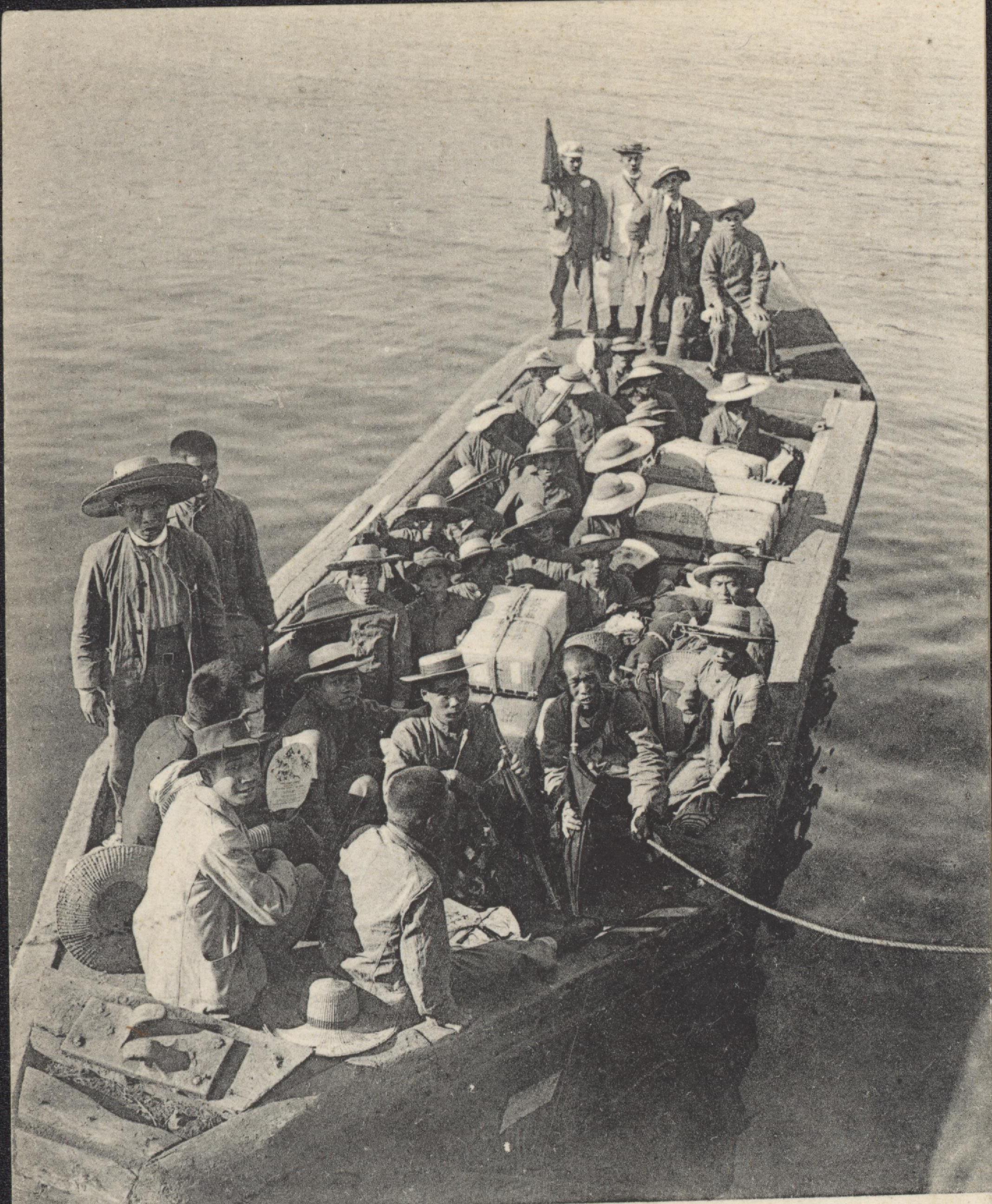 The japanese migrants arrive to Mexico, in the port of Santa Rosalia Baja California. possible 1911.jpeg