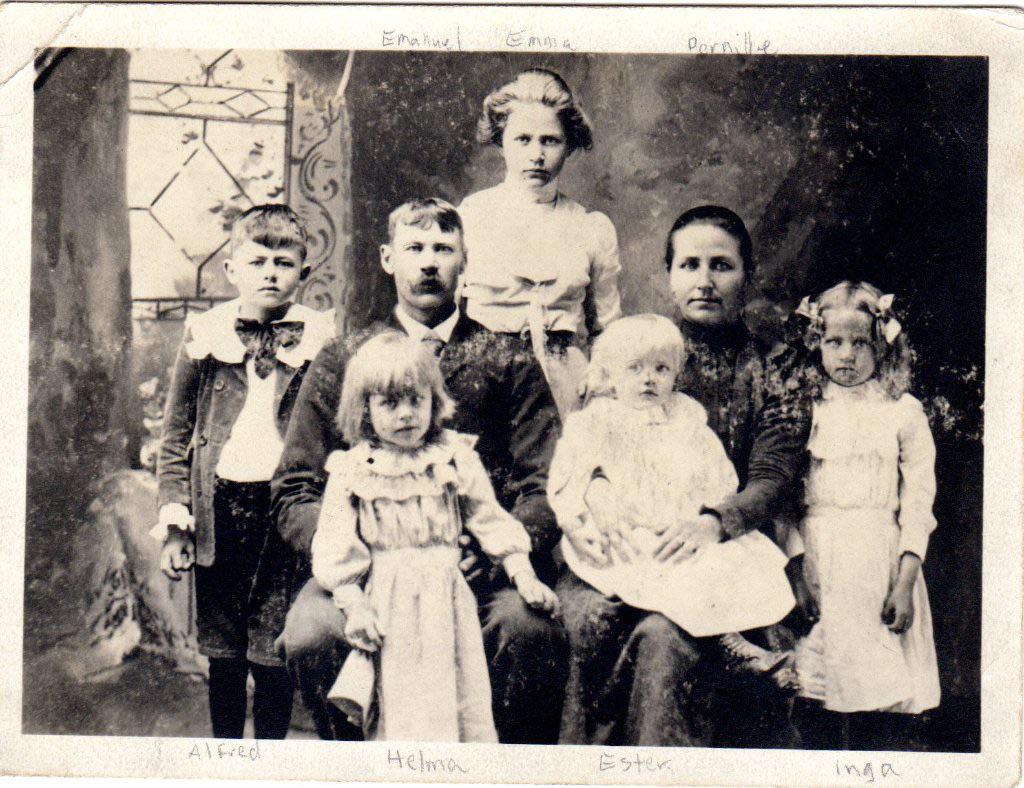 A Victorian family who looks terrified of the photographer. Wisconsin, 1899.jpeg