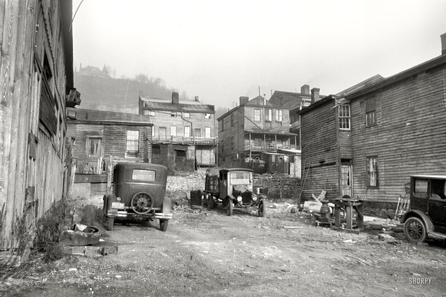 Cincinnati, Ohio slum dwellings - December 1935.jpeg