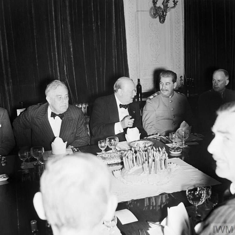 Winston Churchill's 69th birthday party dinner in Tehran, November 1943.jpeg
