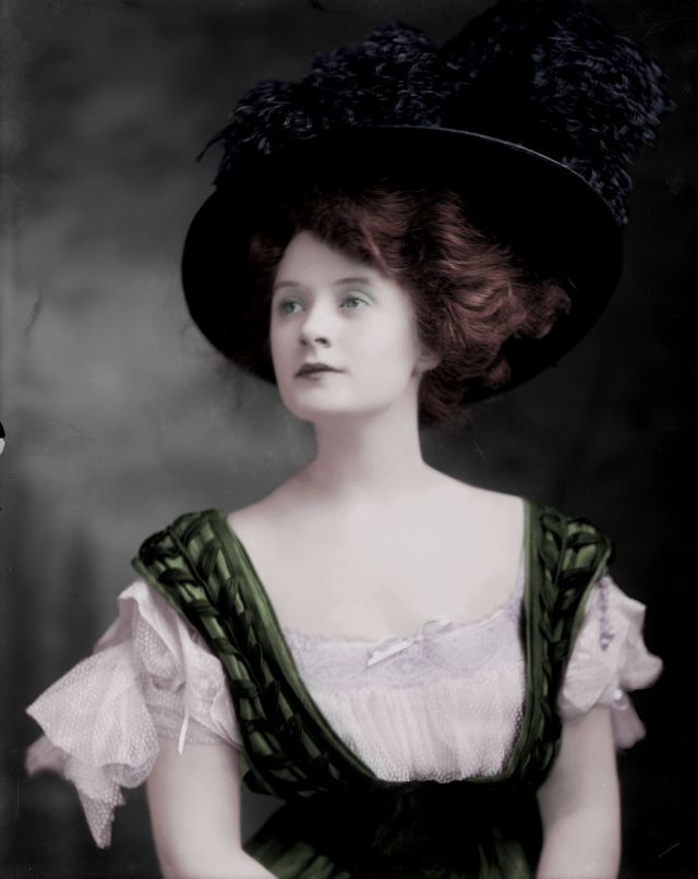 Miss Billie Burke, circa 1900s.jpeg