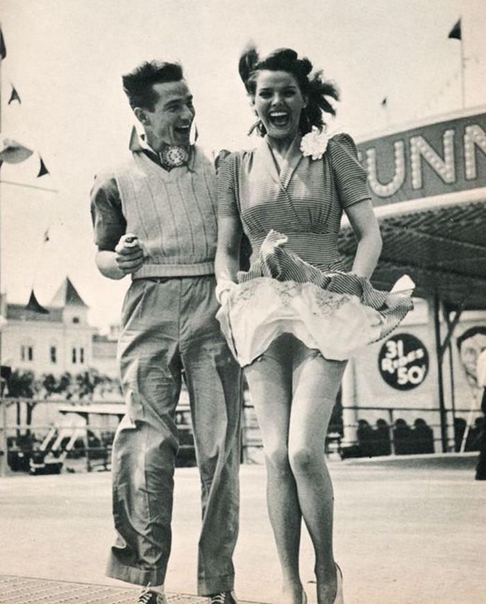 at amusement park (1940s).jpeg