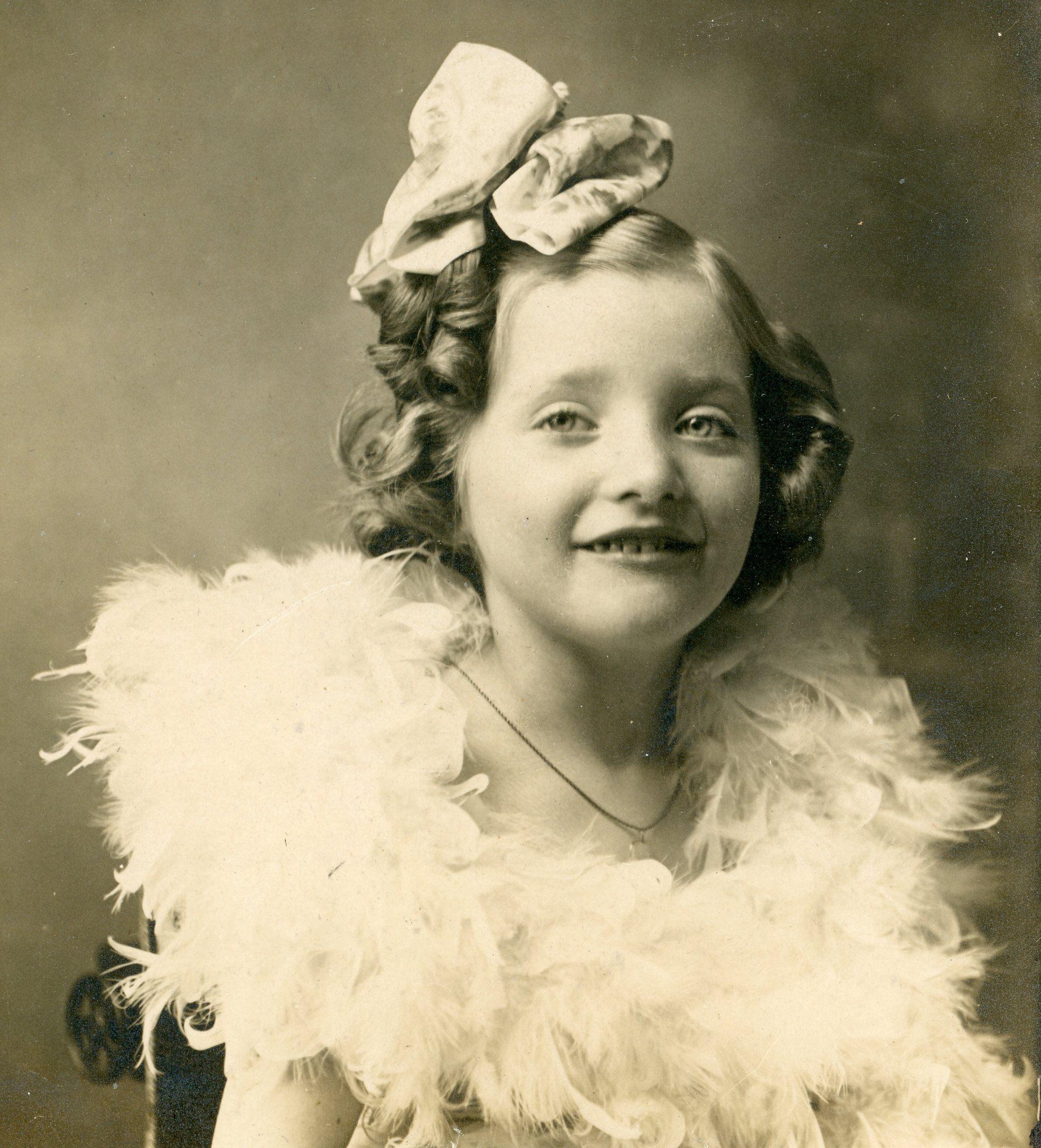 Phyllis Kathryn Randall, a Minnesota girl, circa 1904.jpeg