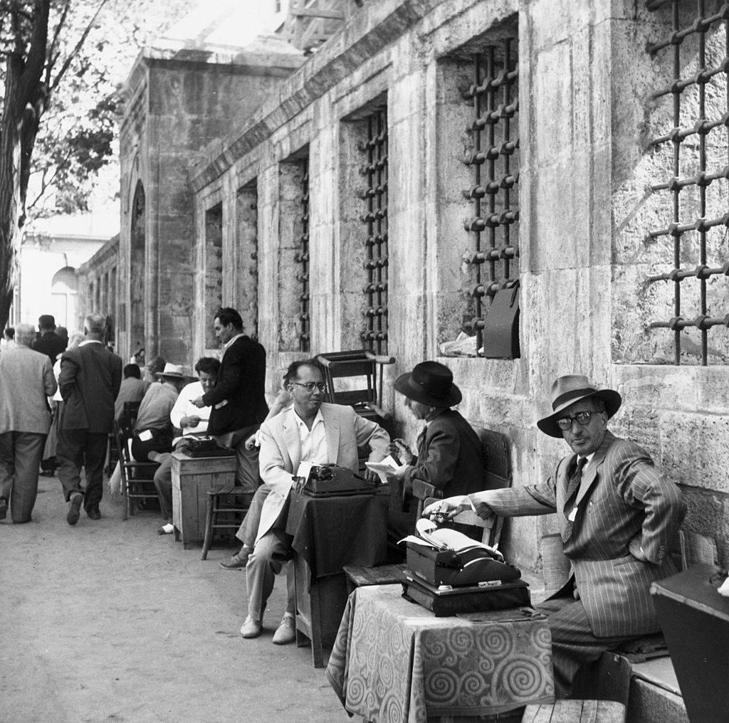 Typewriter service street in Istanbul, 1959.jpeg