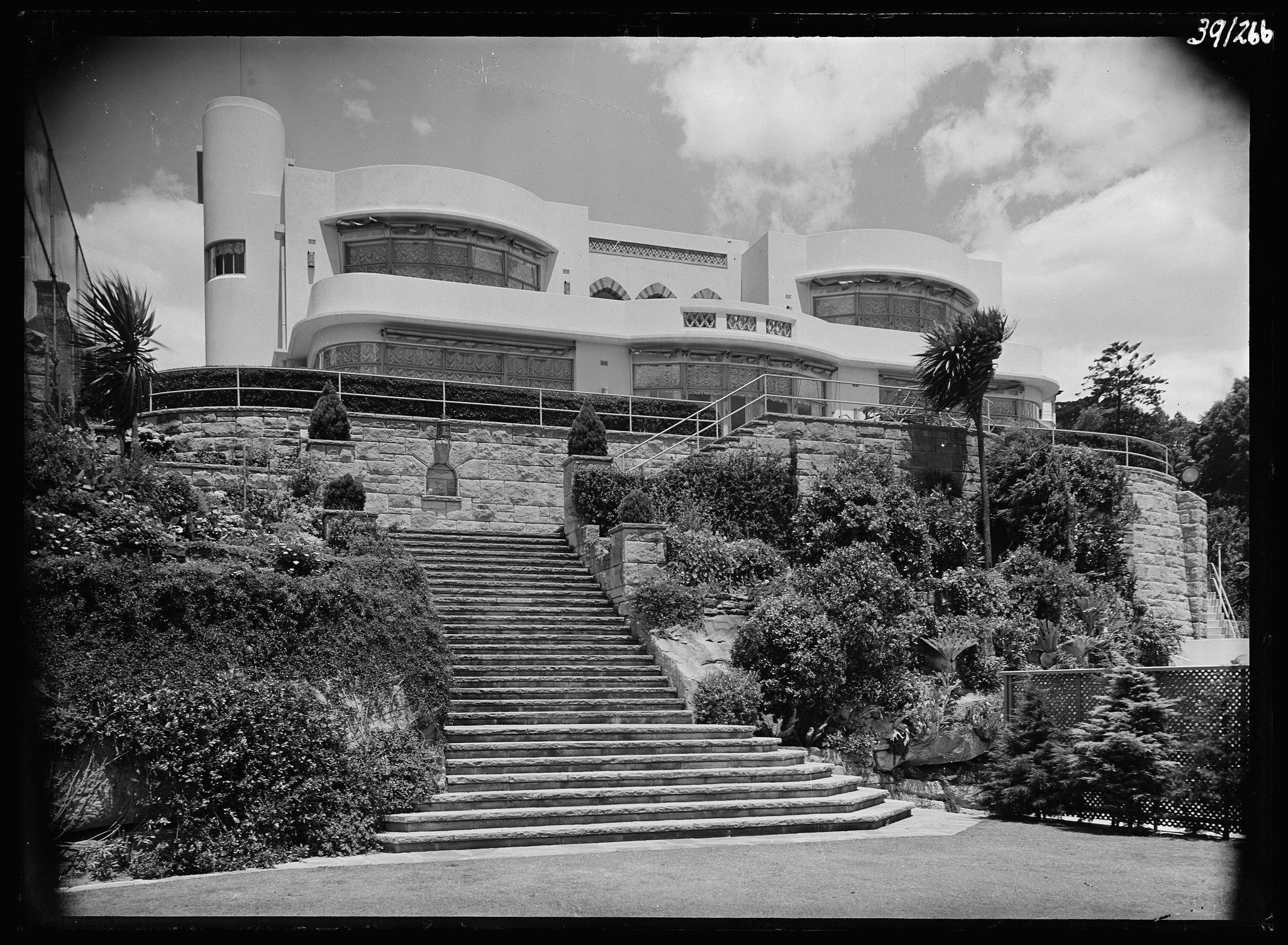 Captain James Patrick's residence, Craigend, Darling Point, Sydney, c. 1936, by Harold Cazneaux, State Library of New South Wales, ON 39-Item 266.jpg