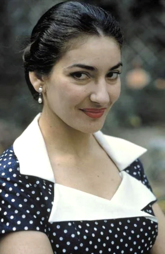 Maria Callas in Rome, 1956.jpg