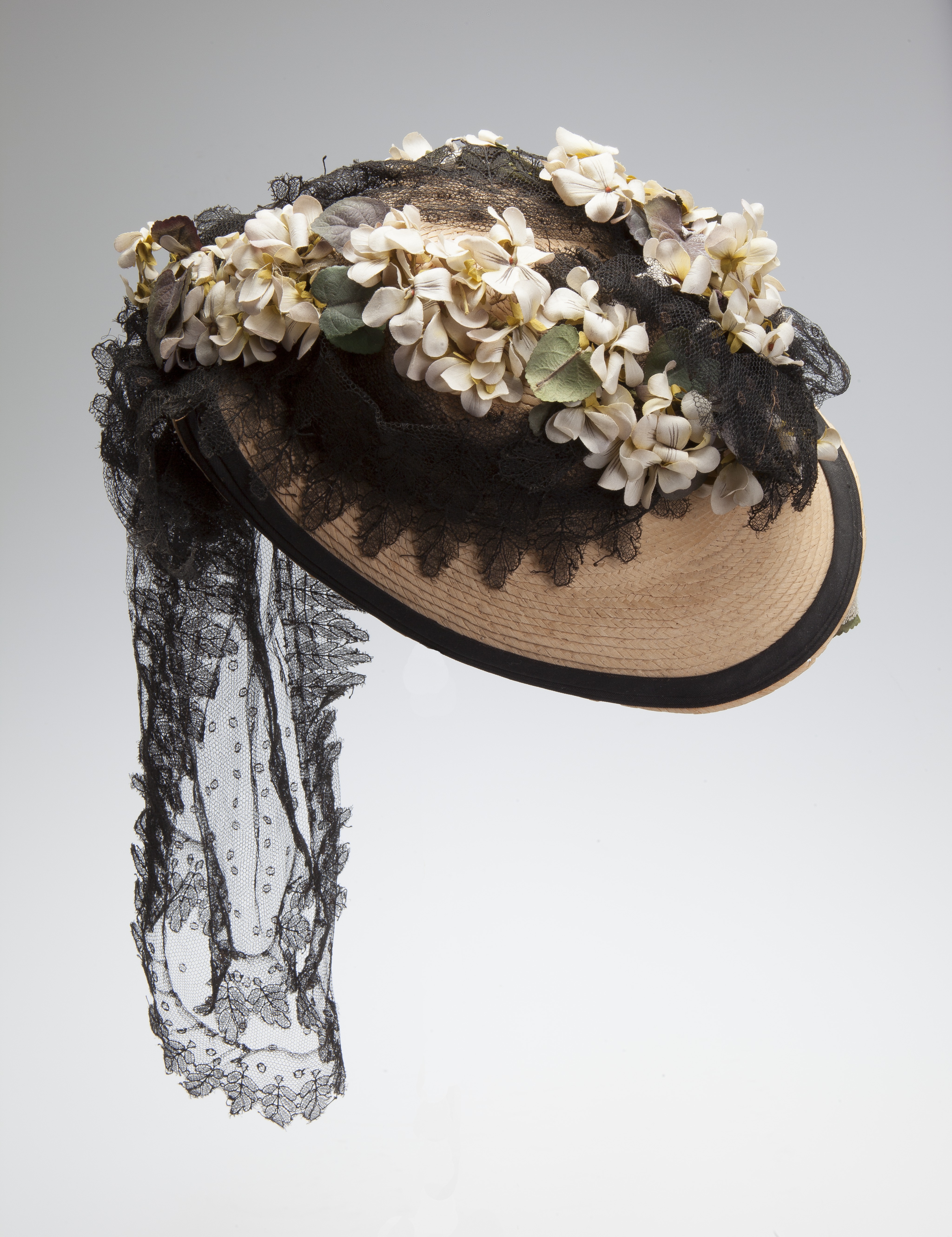 Straw_Bonnet_Worn_by_Maria_Tilden_Donnell_on_her_Honeymoon_1872.jpg