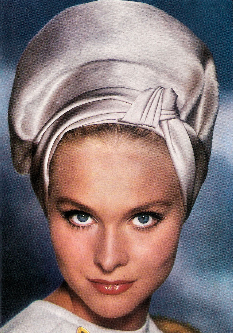 Diane McBain.jpg