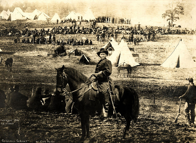 Before Photoshop, Here’s a Photo of Ulysses S. Grant From 1902.jpg