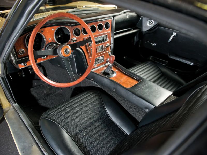 1968-toyota-2000gt-12.jpg