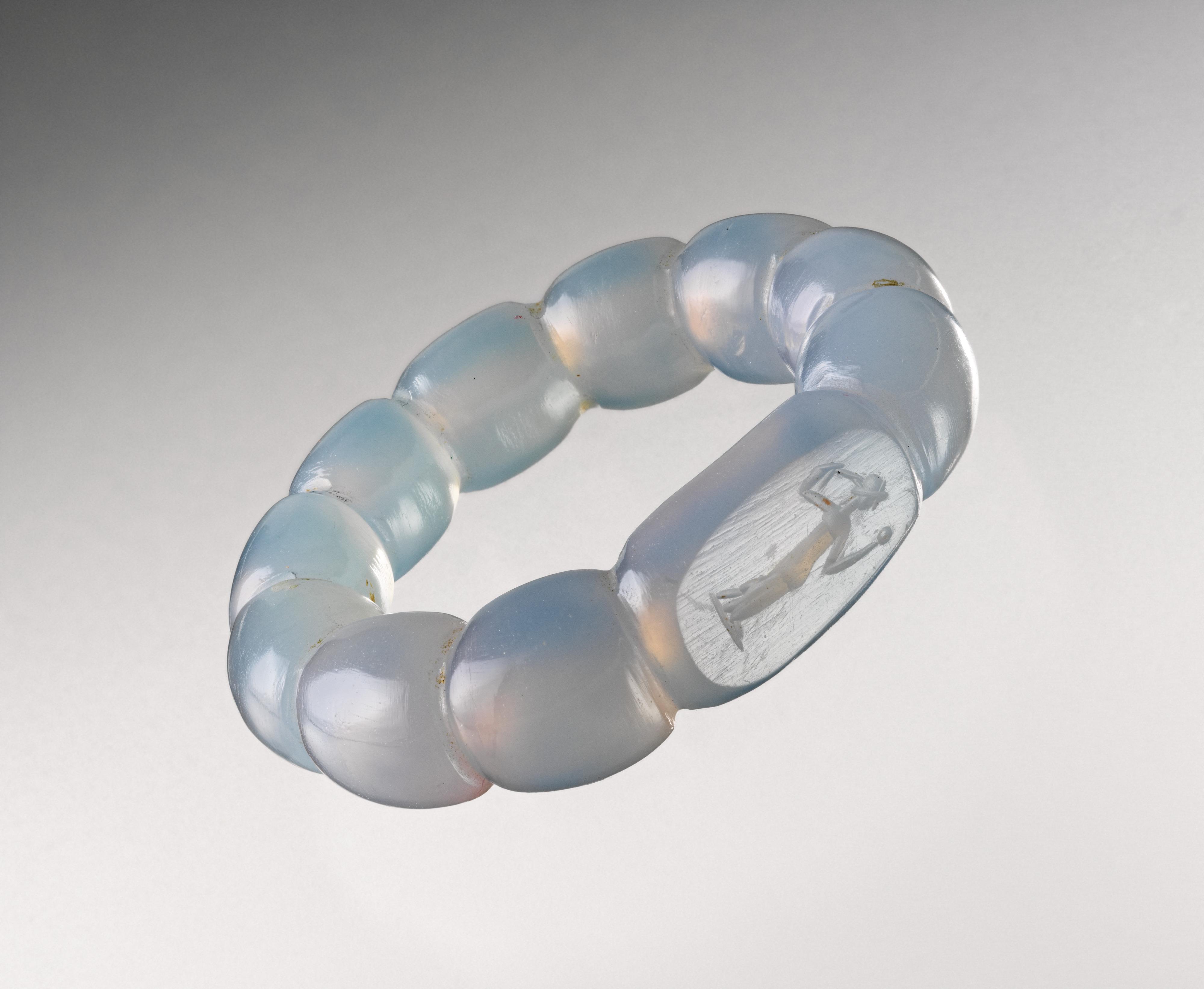 Roman Chalcedony ring 1st century CE, at the Met Fifth Avenue in New York City.jpeg