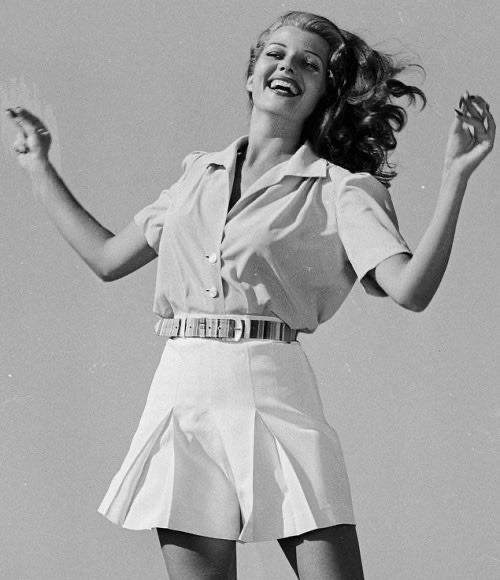 Rita Hayworth, 1940s.jpeg