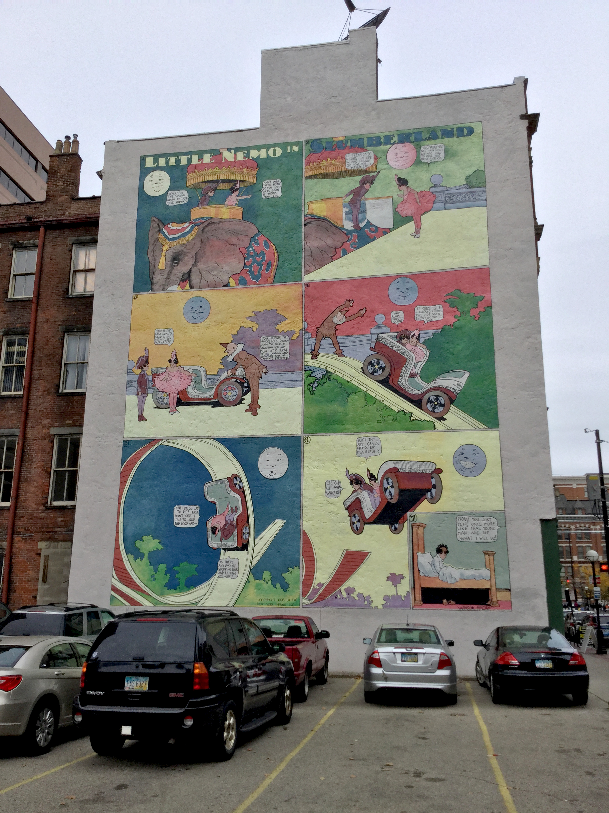 Little_Nemo_in_Slumberland_mural_downtown_Cincinnati,_OH_Oct_2016.jpg