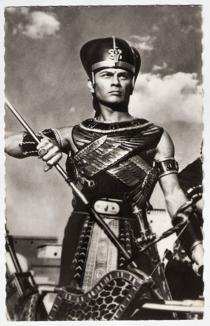 Yul Brynner in The Ten Commandments (1956).jpg