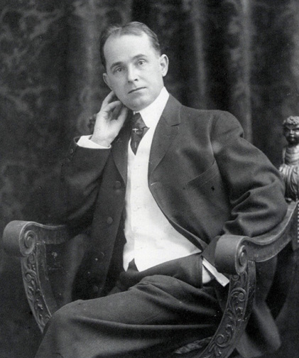 Portrait of Winsor McCay in 1906, a version of which appeared in the New York Herald on 1907-02-17.jpg