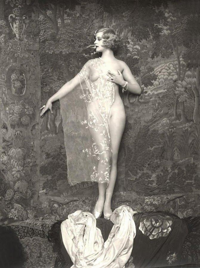 ZiegfeldFollies32.jpg