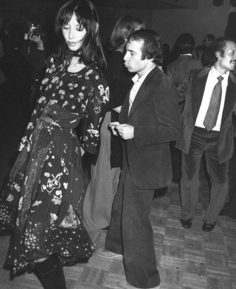 Shelley Duvall and then-boyfriend Paul Simon at Studio 54 in NYC (1977).jpeg