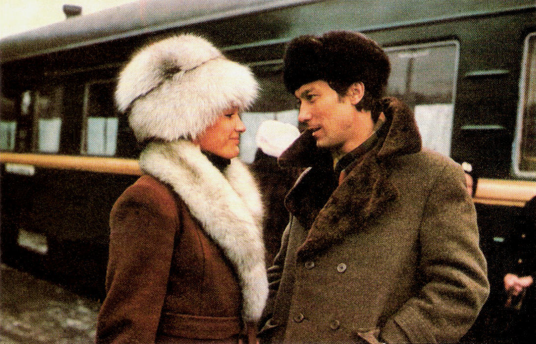 Oleg Yankovskiy and Galina Yatskina in Slovo dlya zashchity (1977).jpg