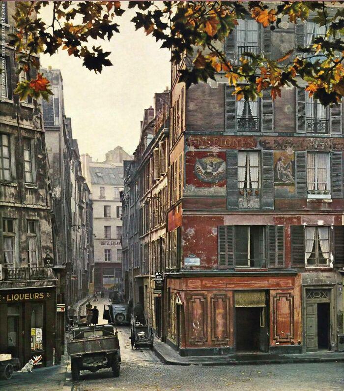 Paris 1940's.jpeg