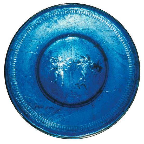 A cobalt blue dish found in a 2nd century CE Roman tomb in Albenga, Italy. Now housed at the Palazzo Oddo in Albenga.jpeg