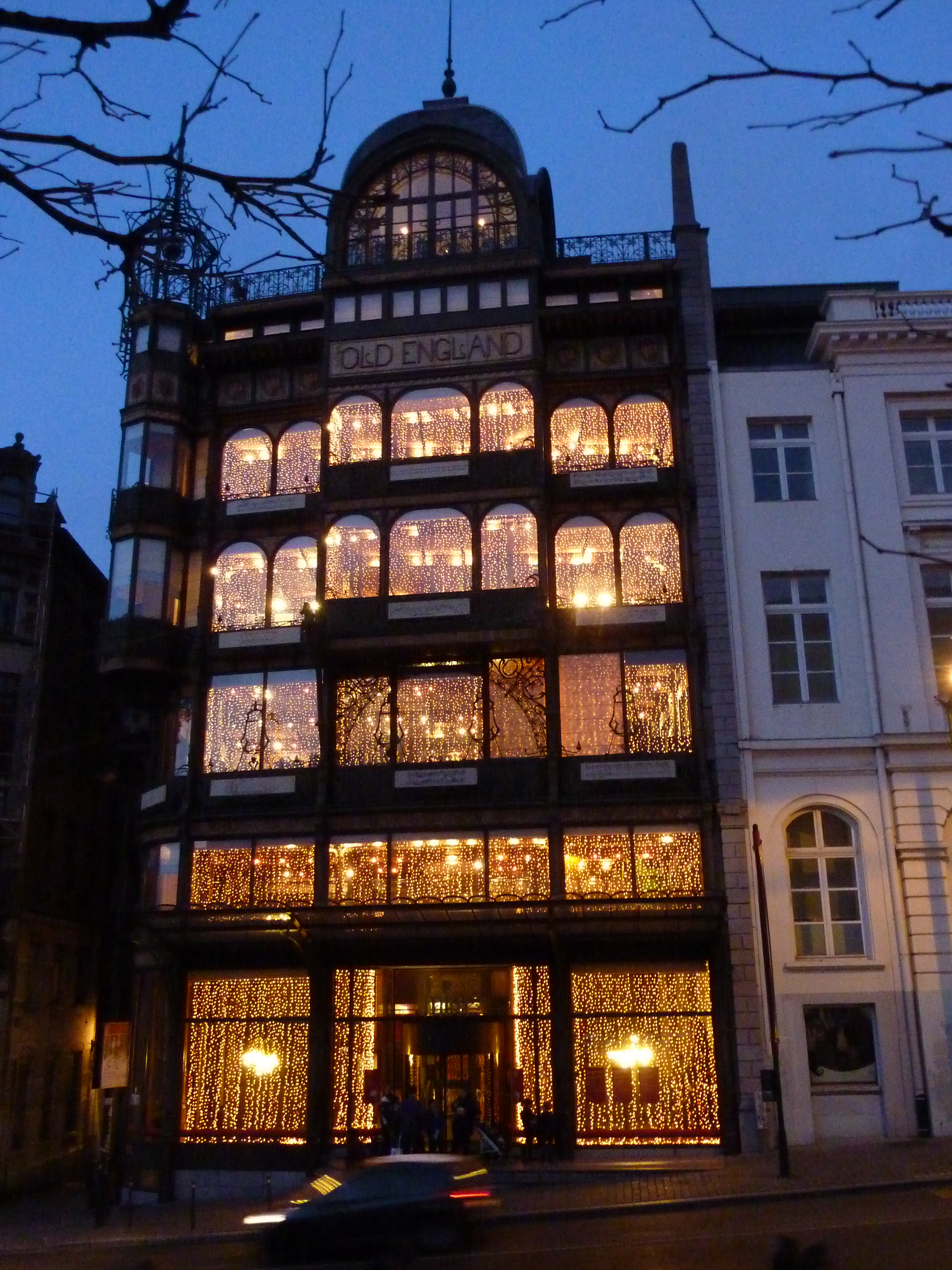 Old England store in Brussels was designed by the architect Paul Saintenoy in 1899.jpg
