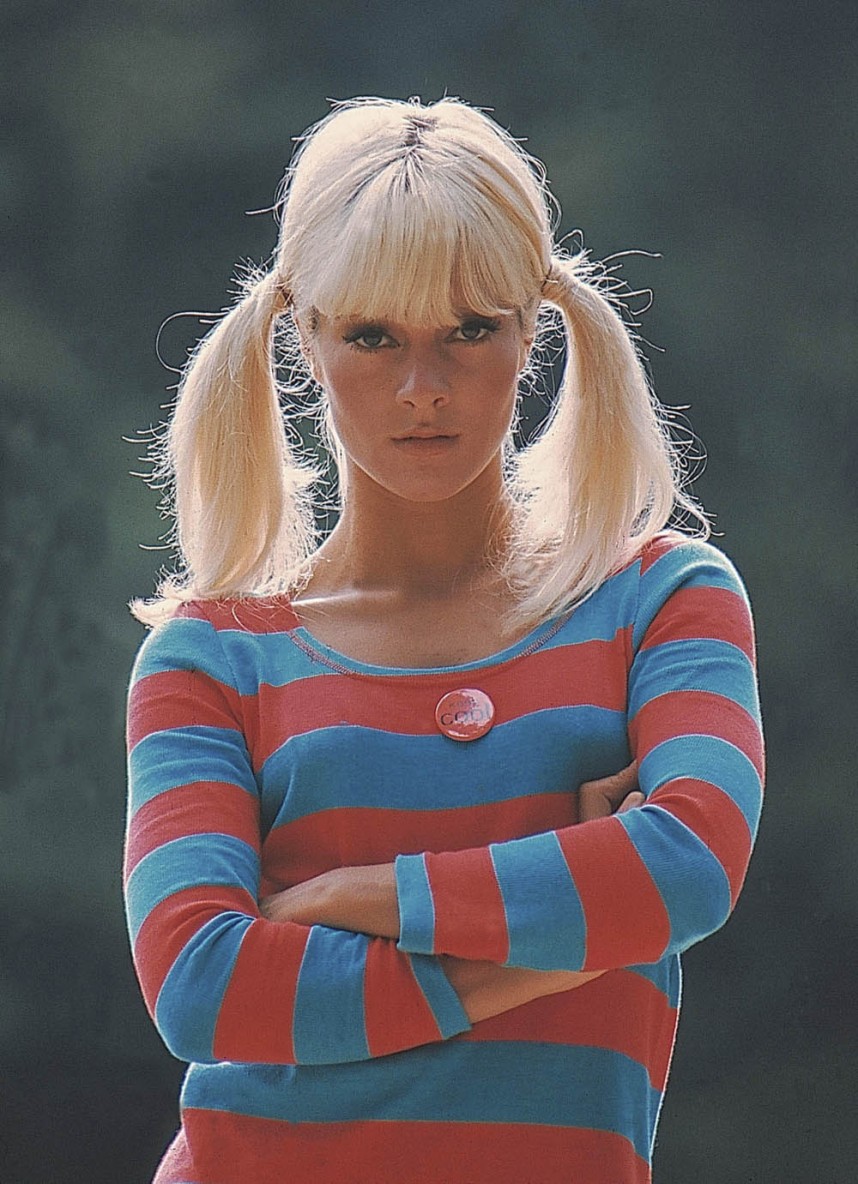 Sylvie Vartan, 1960s.jpeg