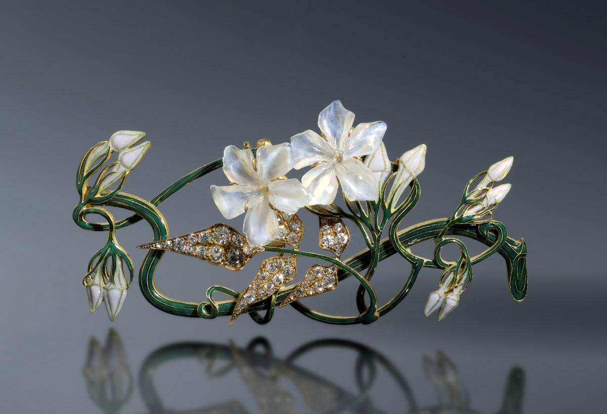 Bodice ornament, Rene Lalique, 1899.jpeg