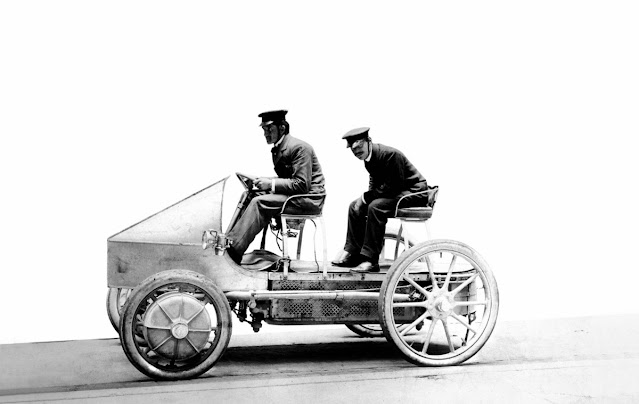 lohner-porsche-mixte-3.jpg