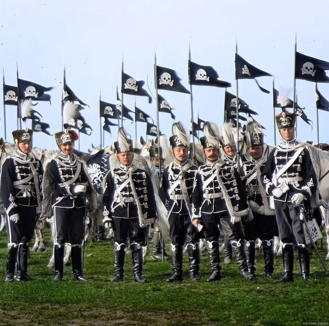 Men of the 1st Life Hussars, Imperial German Army photographed by Oscar Tellgmann before an Imperial Parade in Langfuhr, Danzig (Wrzeszcz, Gdańsk), in 1910.jpeg