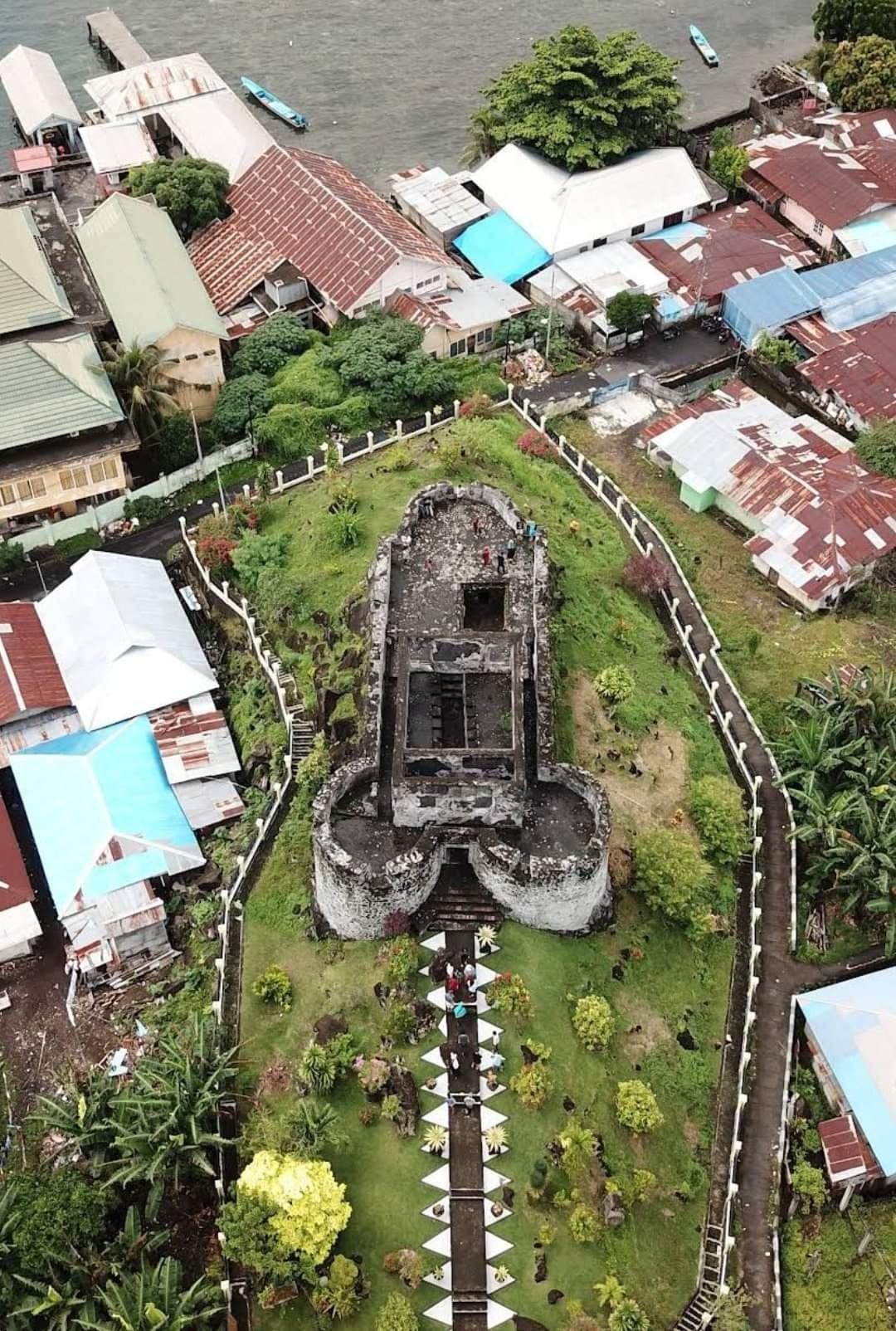 Fort Tolukko, Ternate, Indonesia, 1522.jpeg