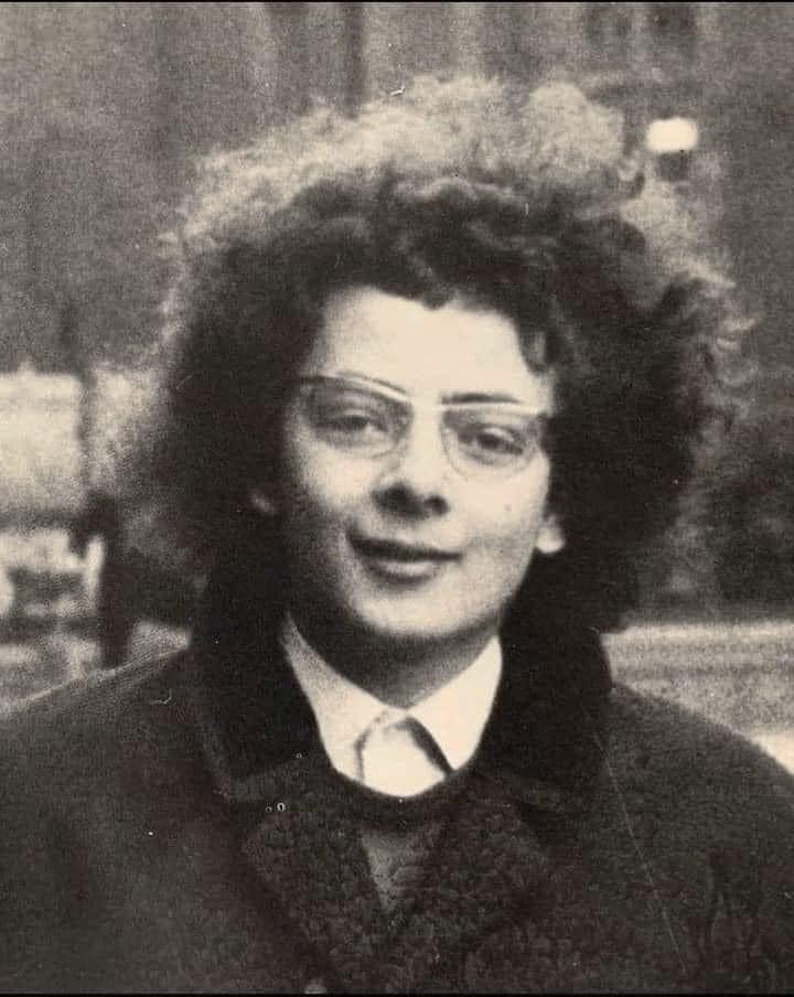 17-year-old Rowan Atkinson (AKA Mr. Bean), electrical engineering student at Newcastle University, 1972.jpeg