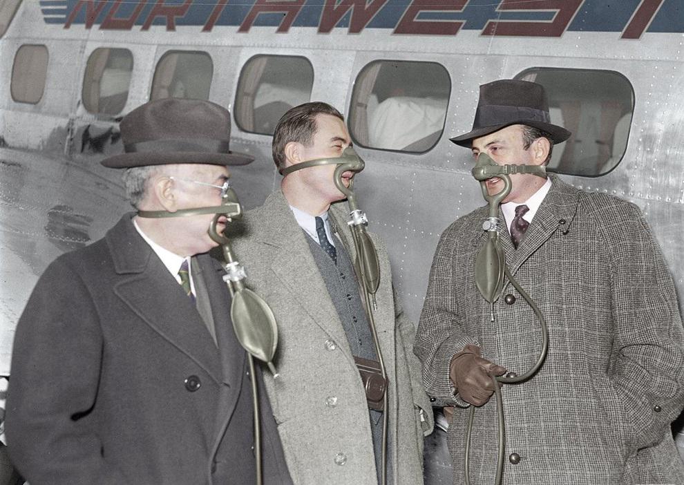 Commercial air travel before pressurized airplain cabins, Boston 1939.jpeg