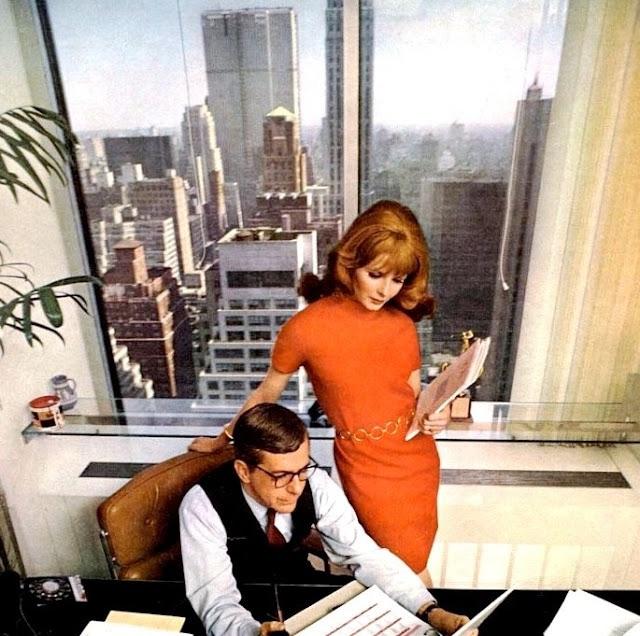 Secretaries in 1960s.jpg